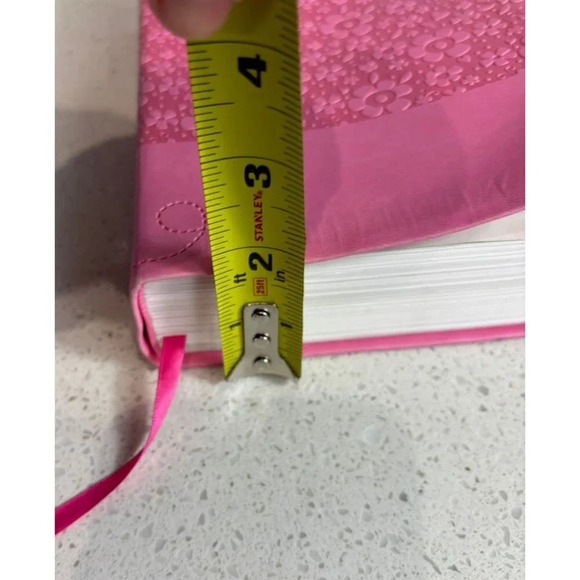 NIV Adventure Bible for Early Readers Children Hardcover Binding Pink 9"x5.5" - Picture 6 of 7